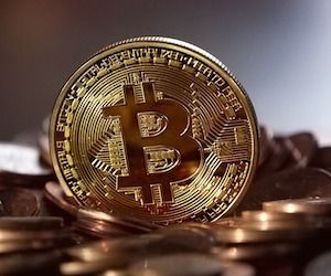 strategia de bitcoin unde pot să- mi petrec bitcoinul