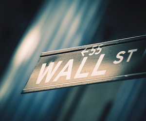 L’Amérique avance tambour battant : comment investir dans le S&P 500 ?