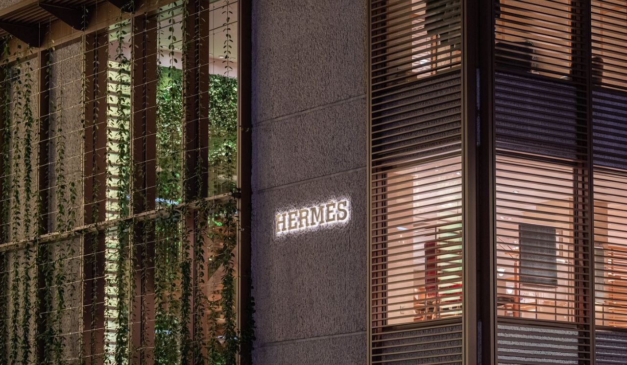 Faut-il acheter l’action Hermès qui est en hausse de plus de 45 % sur un an ?