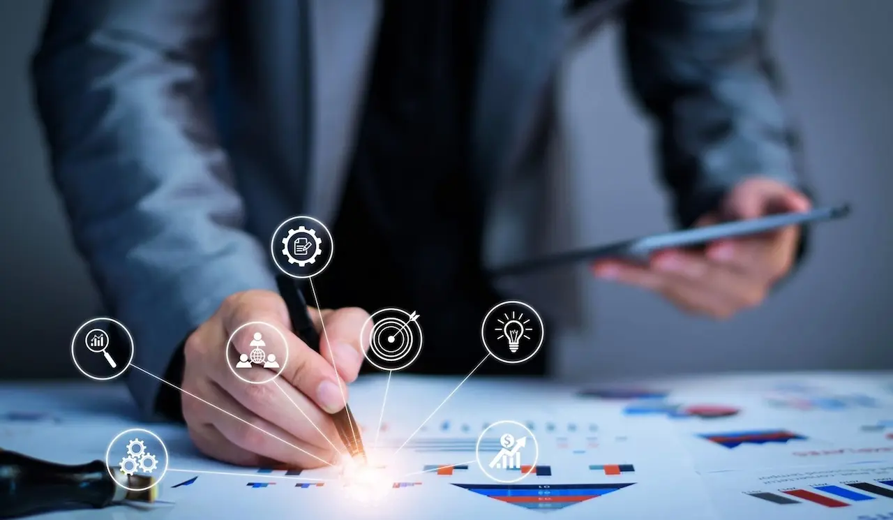PEA, Compte titres : que choisir entre gestion pilotée, gestion conseillée et gestion libre ?