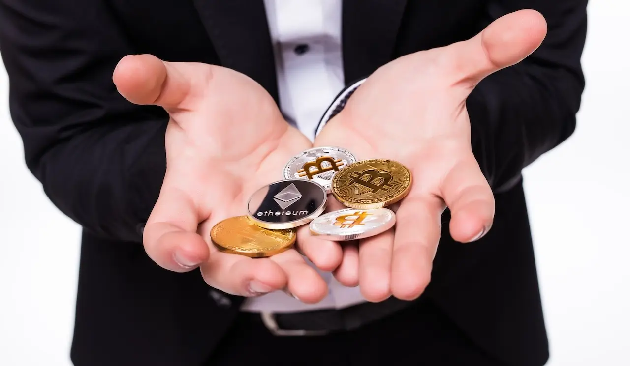 Meilleures solutions pour placer la trésorerie d’entreprise en crypto : comparatif 2025