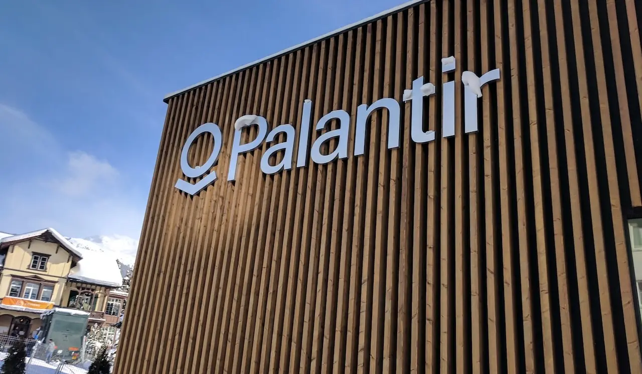 Action Palantir : faut-il investir en 2026 apr&egrave;s les r&eacute;sultats ?
