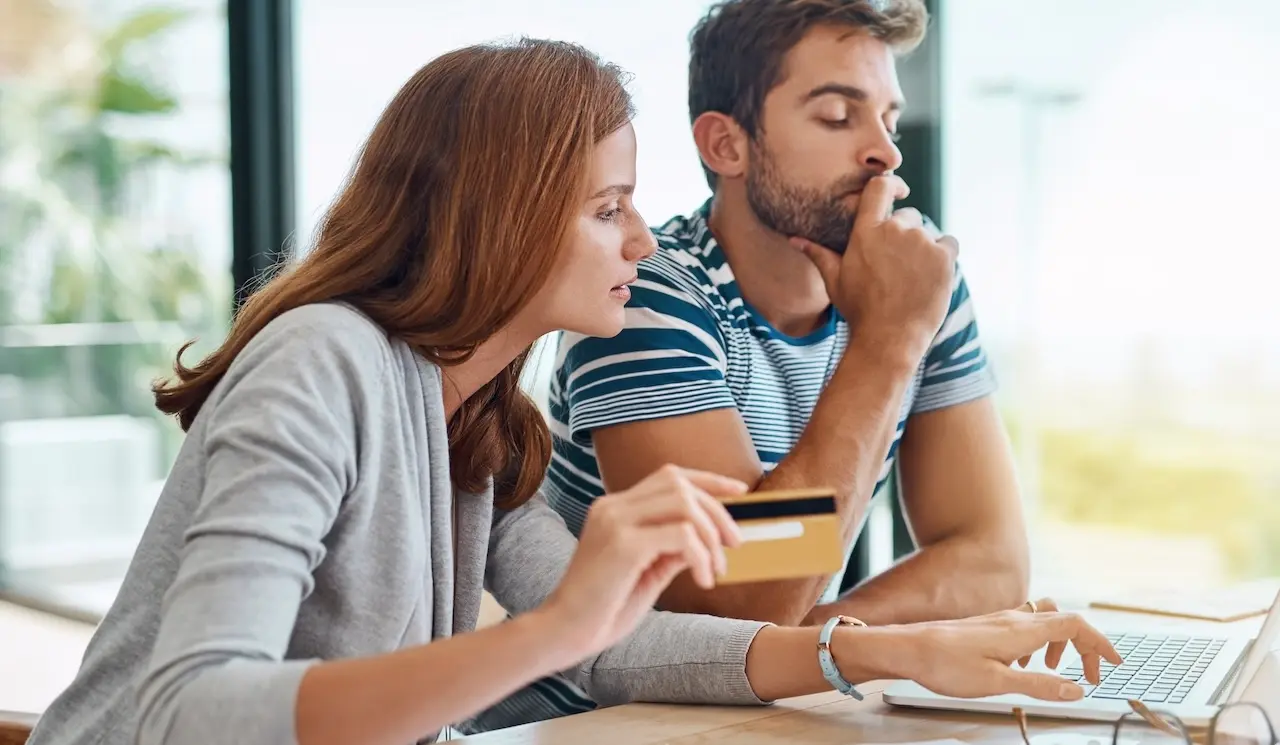 Simulateur d&rsquo;emprunt : comment calculer le co&ucirc;t r&eacute;el de votre cr&eacute;dit conso avant de vous engager ?