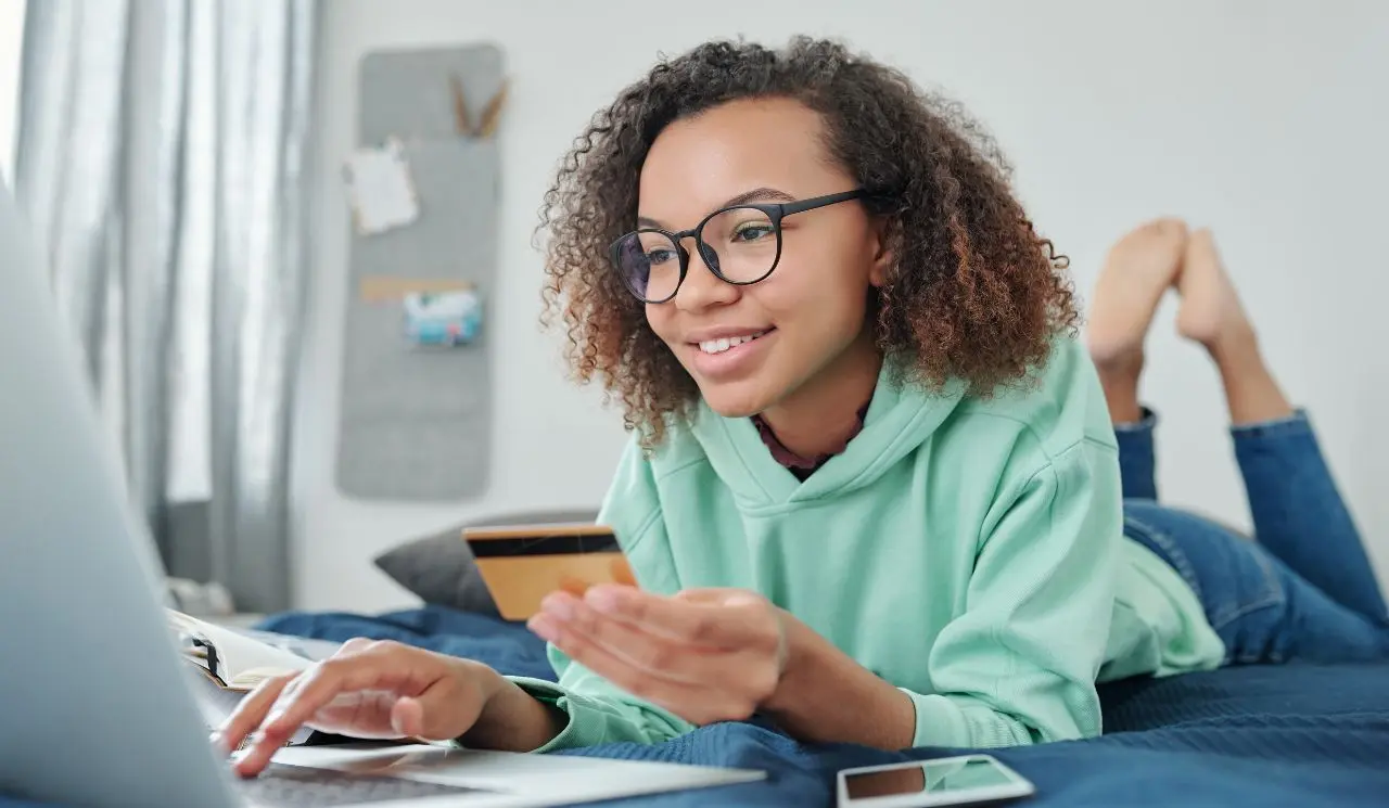 Quelle est la meilleure banque en ligne pour &eacute;tudiant en 2026 ?